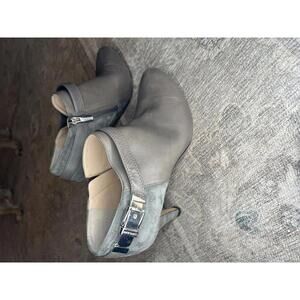 Chic Gray Women's Ankle Boots with Buckle Detail